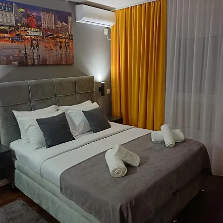 Alex Lux * Kragujevac